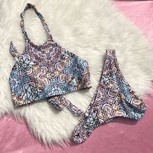 Beach Riot Swim - Beach Riot Patterned S Top and XS Bottom Swim Suit Beach Riot Swim - Beach Riot Patterned S Top and XS Bottom Swim Suit